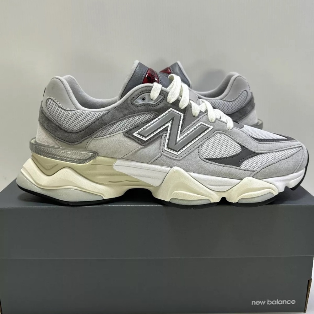 New balance 9060